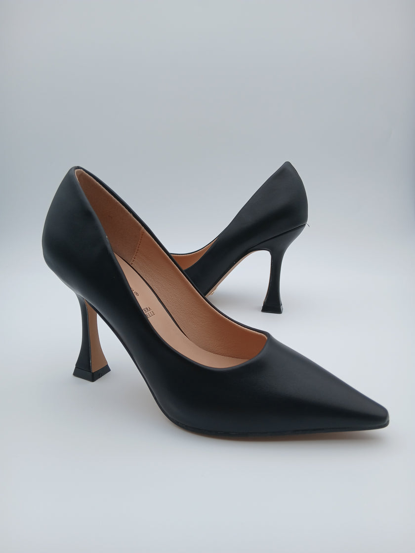 Décolleté nero tacco scultoreo