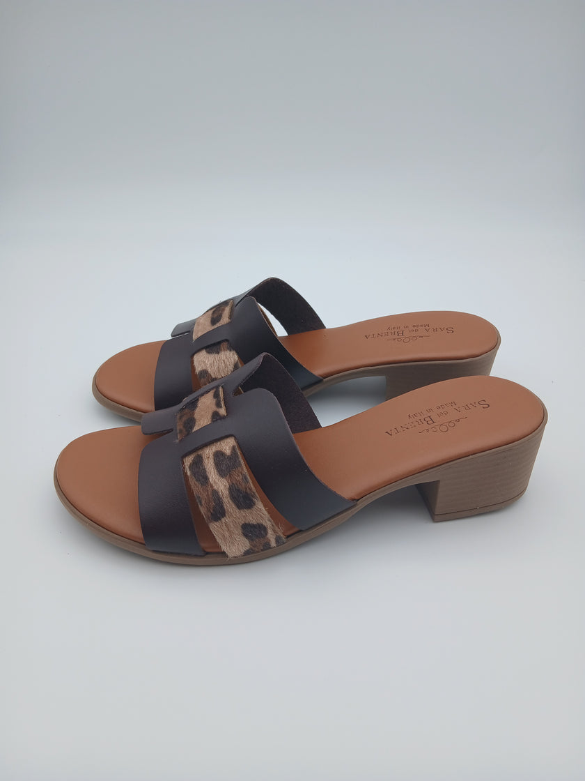 Sandalo animalier tacco comodo