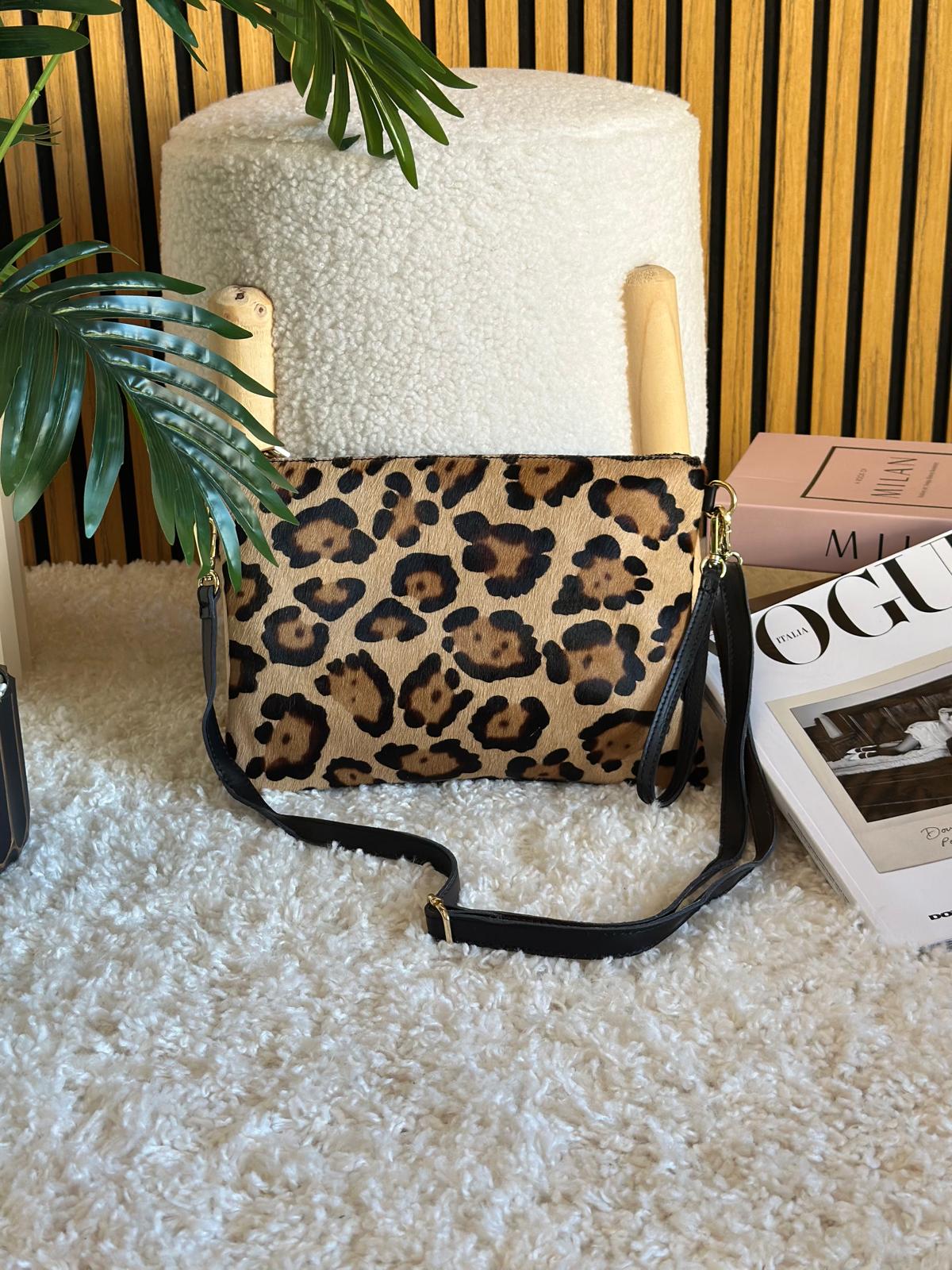 Pochette LEOPARD - maculata con tracolla nera